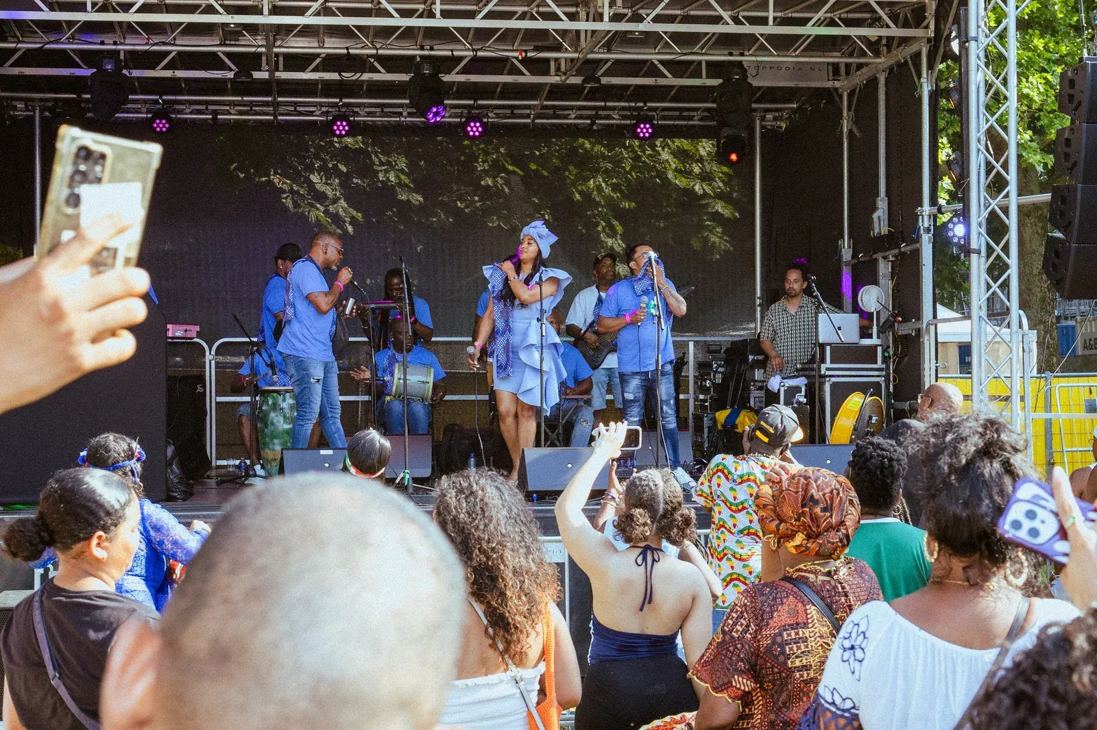 Cultureel podiumoptreden tijdens het festival